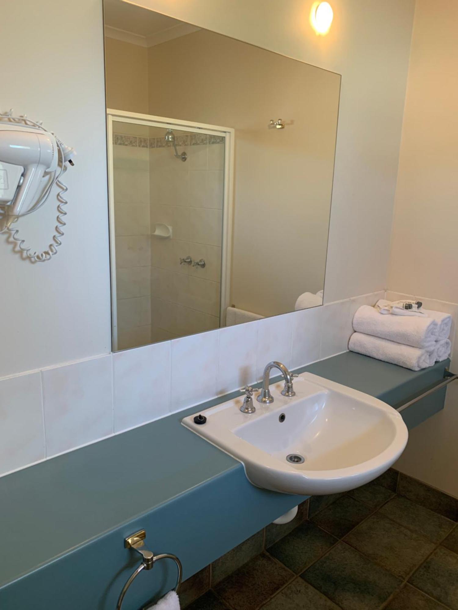 Arthur Phillip Motor Inn カウズ エクステリア 写真