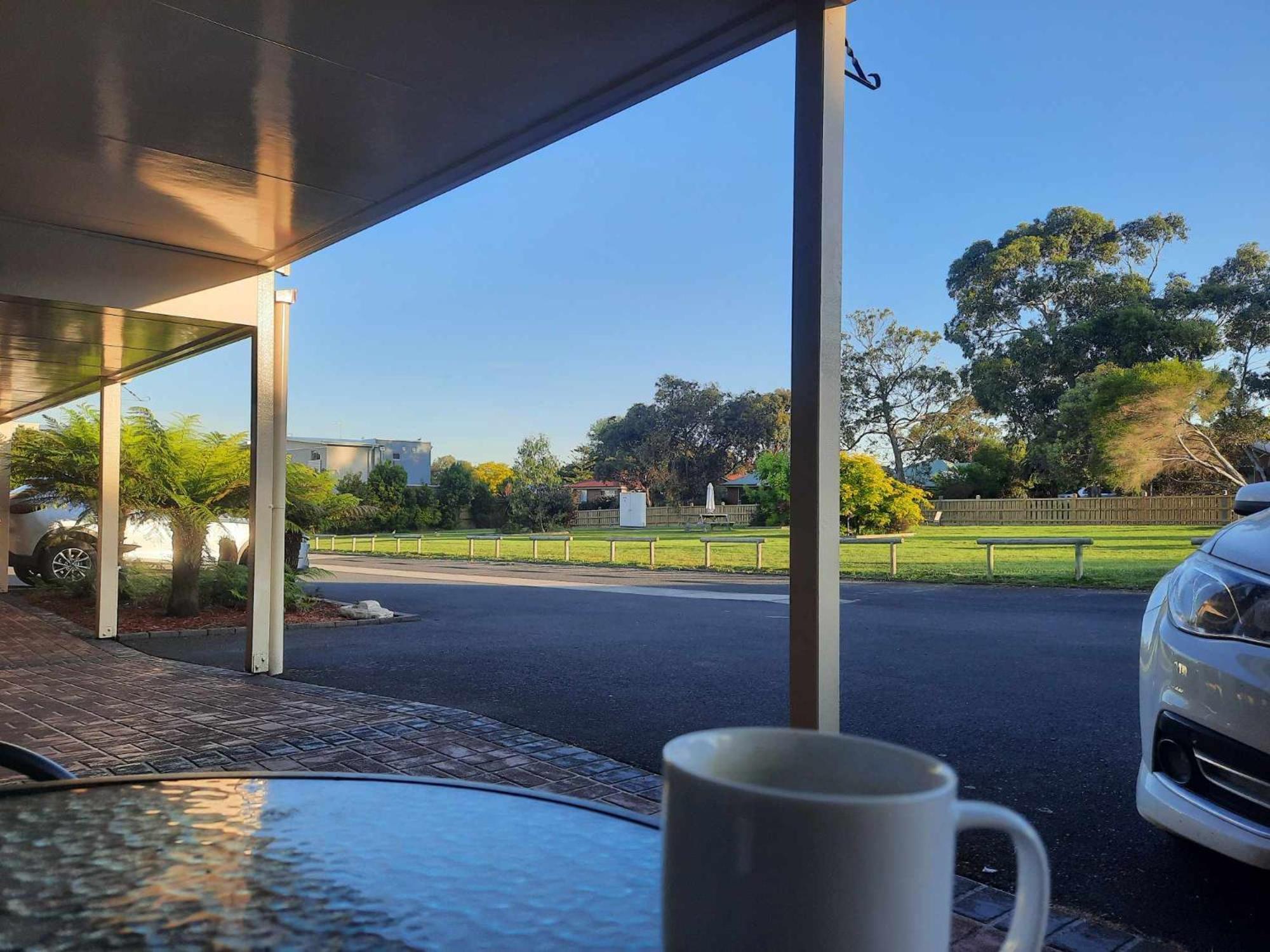 Arthur Phillip Motor Inn カウズ エクステリア 写真